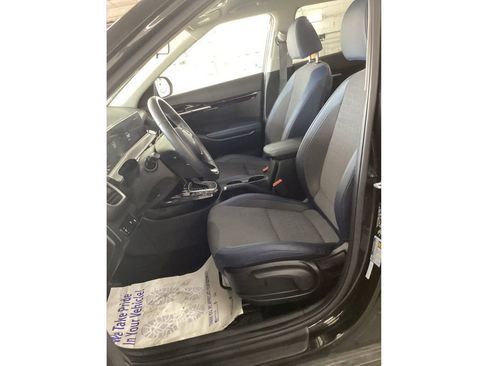 Used 2025 Kia Seltos S AWD/4WD image 9