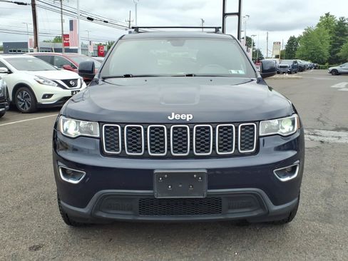 Used 2018 Jeep Grand Cherokee Laredo AWD/4WD image 10