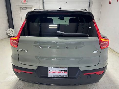Used 2023 Volvo XC40 Recharge Ultimate AWD/4WD image 6