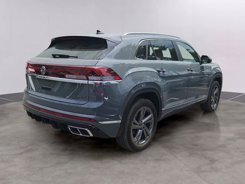 Used 2024 Volkswagen Atlas Cross Sport SEL R-Line AWD/4WD image 4