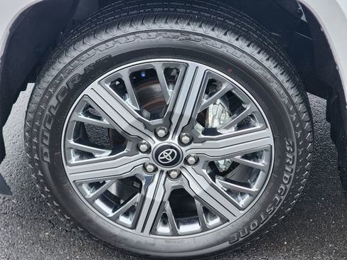 Used 2026 Toyota Sequoia Capstone image 18