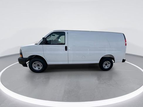 New 2026 GMC Savana 2500 image 5