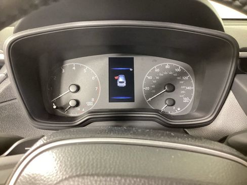 Used 2024 Toyota Corolla Cross AWD Hybrid w/ Moonroof Package image 13