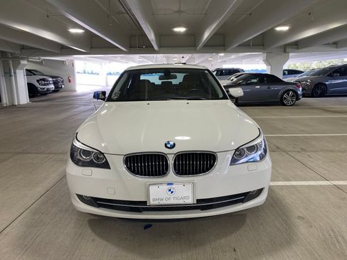 Used 2010 BMW 528i Sedan RWD image 8