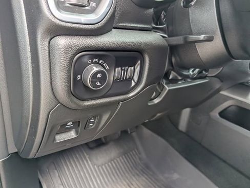 Used 2024 RAM 1500 Laramie AWD/4WD image 11