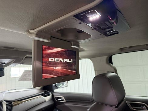 Used 2016 GMC Yukon XL Denali w/ Open Road Package AWD/4WD image 31