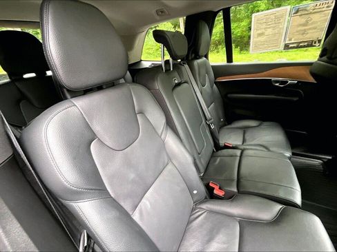 Used 2024 Volvo XC90 B6 Plus AWD/4WD image 16