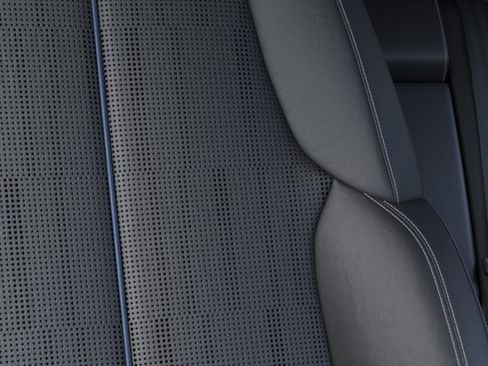New 2027 Cadillac Lyriq Luxury AWD/4WD image 22