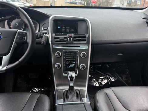 Used 2016 Volvo XC60 T5 Premier image 23