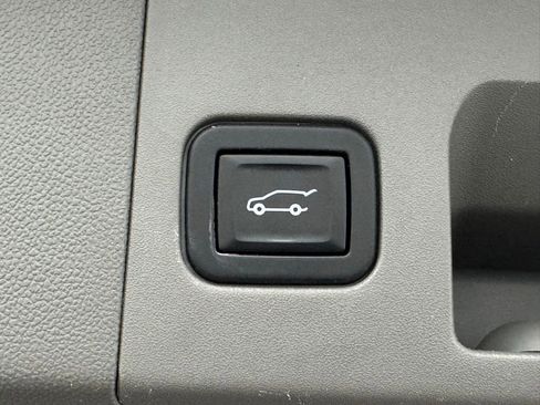 Used 2020 Cadillac XT5 Premium Luxury image 10