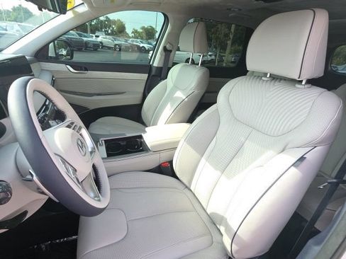 Used 2024 Hyundai Palisade Calligraphy FWD image 6