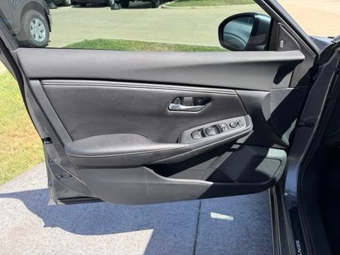 Used 2021 Nissan Sentra SV FWD image 8