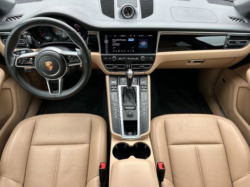 Certified 2020 Porsche Macan S AWD/4WD image 6