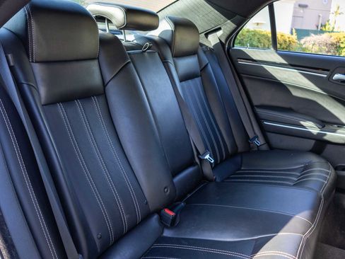 Used 2021 Chrysler 300 S image 17