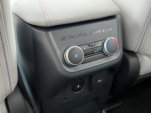 Used 2026 Ford Explorer Active w/ Active Comfort Package AWD/4WD image 32