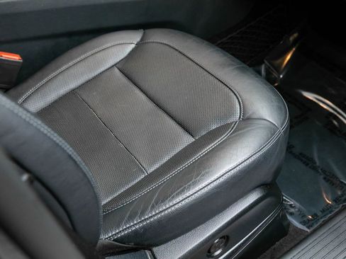 Used 2019 Mercedes-Benz GLE 43 AMG 4MATIC Coupe w/ Premium 3 Package image 37