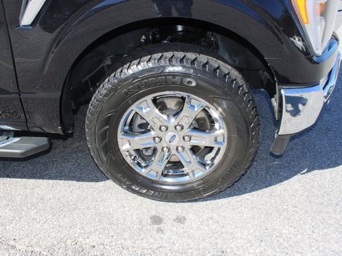 Used 2022 Ford F150 XLT w/ Equipment Group 302A High image 9