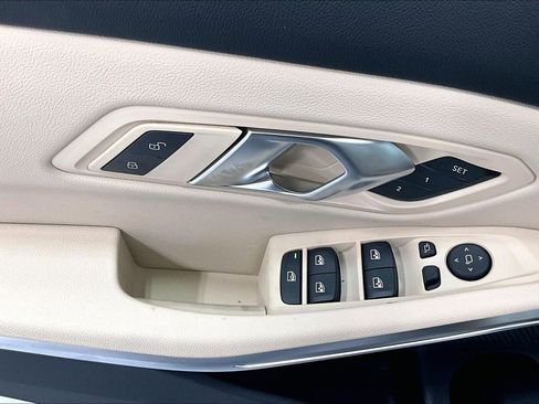 New 2026 BMW 330i Sedan w/ Convenience Package image 18