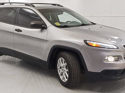 Used 2016 Jeep Cherokee Sport w/ Trailer Tow Group FWD image 1