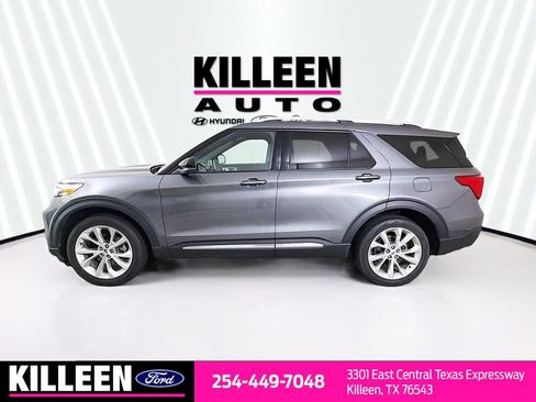 Used 2023 Ford Explorer Platinum w/ Technology Package AWD/4WD image 4