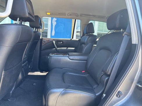 Used 2015 INFINITI QX80 2WD w/ 22" Wheel Package image 9