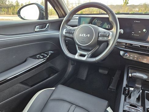 Used 2025 Kia K5 GT-Line image 9