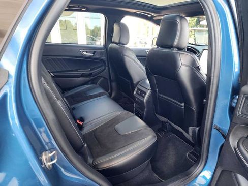 Used 2021 Ford Edge ST w/ Equipment Group 401A AWD/4WD image 16