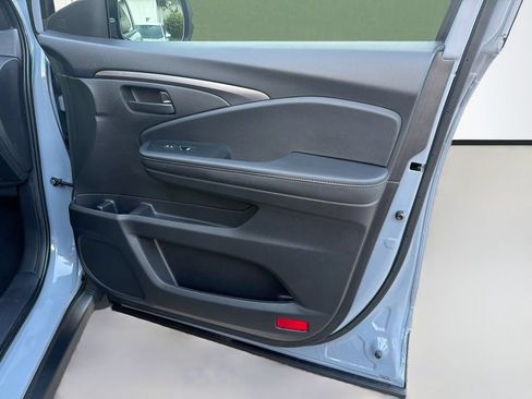 Certified 2023 Honda Passport EX-L image 33