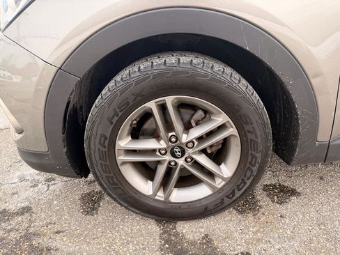Used 2017 Hyundai Santa Fe Sport image 11