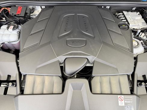 New 2026 Porsche Cayenne S image 27