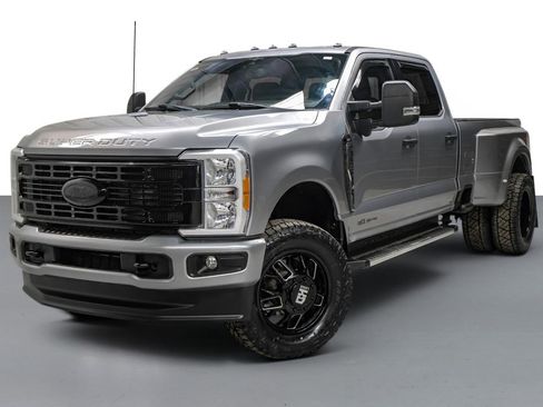 Used 2023 Ford F350 XLT w/ 360-Degree Camera Package AWD/4WD image 5