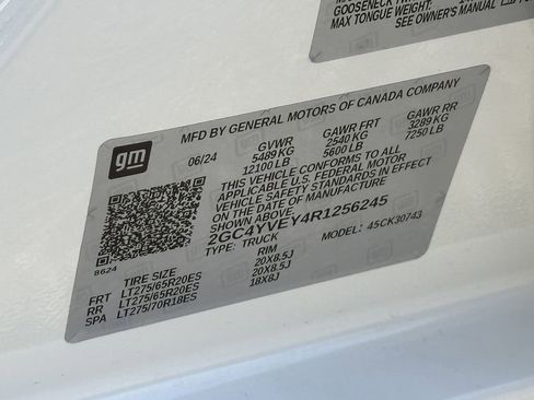 Used 2024 Chevrolet Silverado 3500 High Country w/ High Country Premium Package image 36