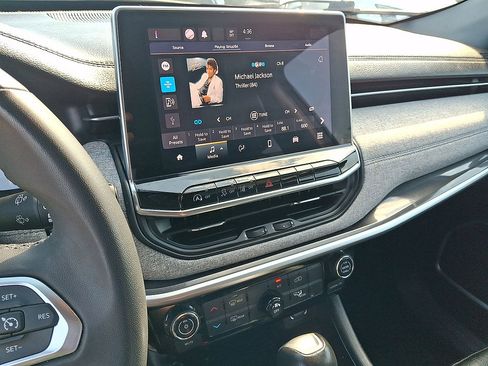Certified 2023 Jeep Compass Latitude AWD/4WD image 20