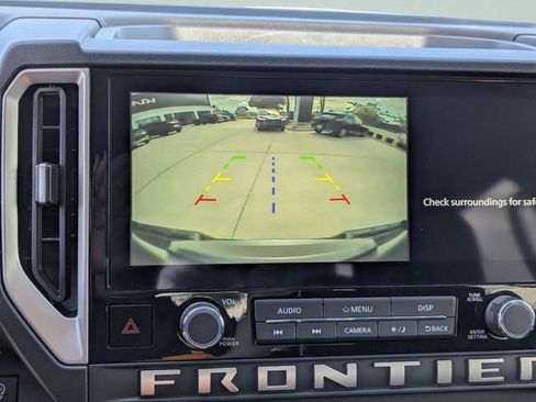 Used 2025 Nissan Frontier SV RWD image 24