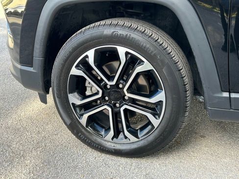 Certified 2022 Jeep Compass Limited image 26