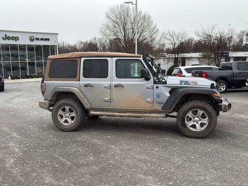 Used 2019 Jeep Wrangler Unlimited Sport S image 6