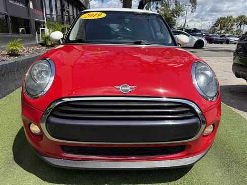 Used 2019 MINI Cooper 2-Door Hardtop FWD image 2