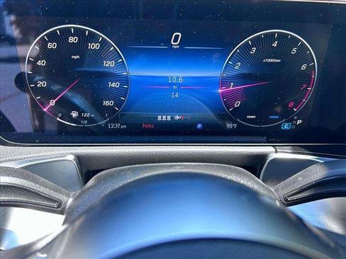 New 2025 Mercedes-Benz GLB 250 4MATIC image 13