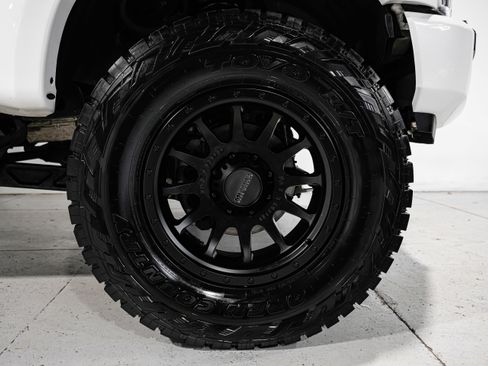 Used 2022 Ford F350 Platinum AWD/4WD image 86