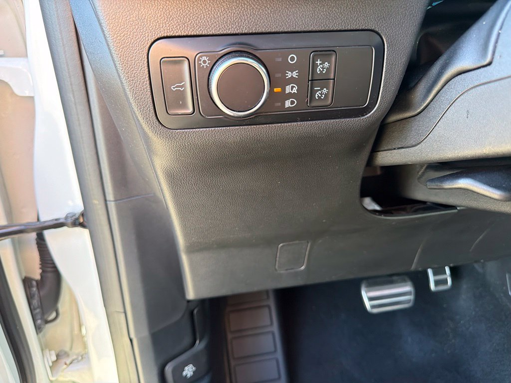 Used 2023 Ford Escape ST-Line w/ Tech Pack #1 FWD image 17