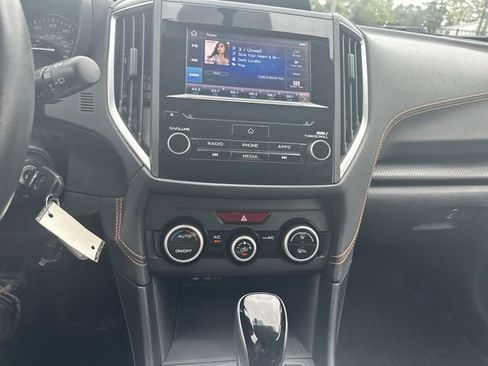 Used 2023 Subaru Crosstrek 2.0i Premium AWD/4WD image 19