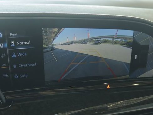 Certified 2022 Cadillac Escalade ESV Premium Luxury image 19