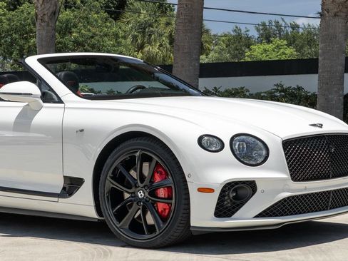 Used 2021 Bentley Continental GT AWD/4WD image 12