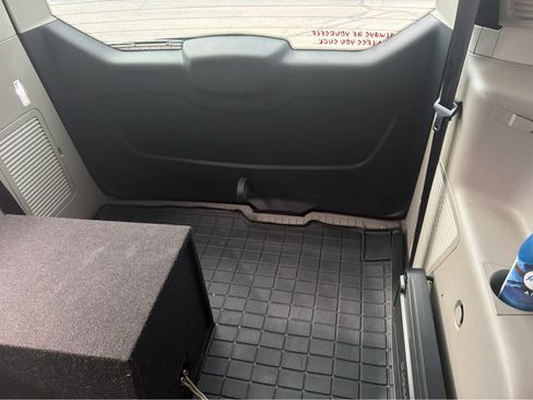 Used 2022 Ford Transit Connect XLT w/ XLT Premium Package FWD image 5