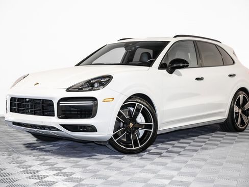 Used 2019 Porsche Cayenne Turbo image 9