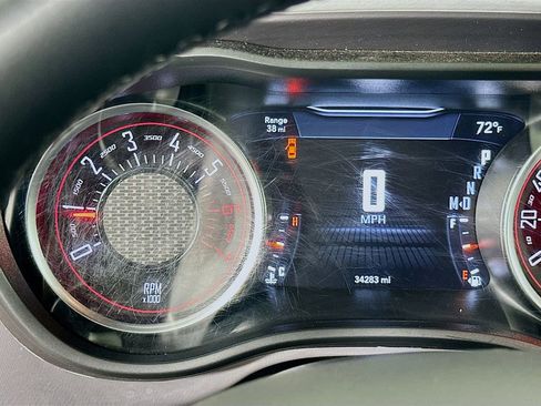 Used 2022 Dodge Challenger R/T RWD image 12