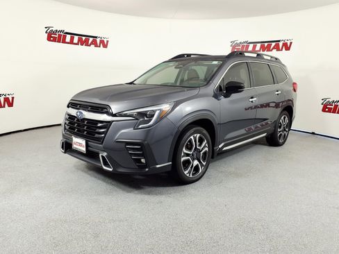 Used 2025 Subaru Ascent Touring image 2