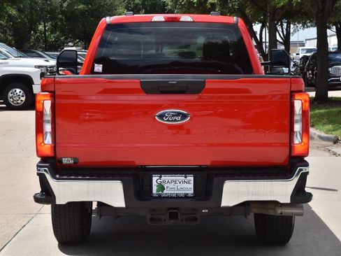 Certified 2025 Ford F350 XL w/ XL Chrome Package RWD image 9