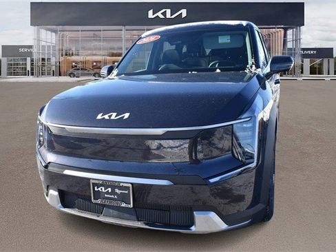 New 2026 Kia EV9 Light image 8