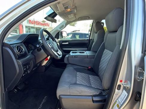 Used 2018 Toyota Tundra SR5 w/ TRD Off Road Package AWD/4WD image 33